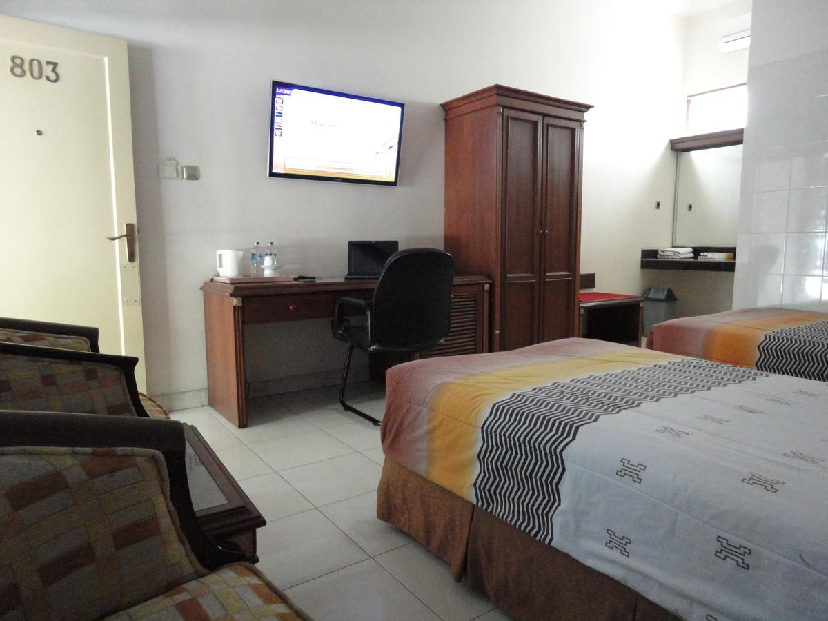 Langensari Hotel Cirebon Εξωτερικό φωτογραφία