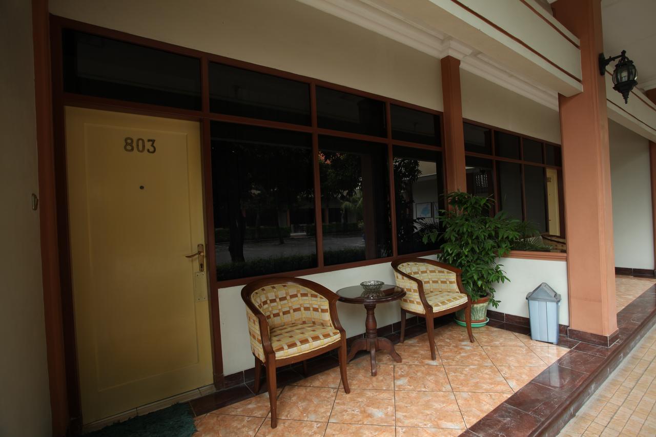 Langensari Hotel Cirebon Εξωτερικό φωτογραφία