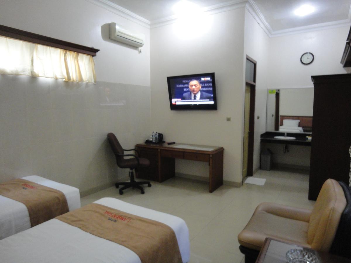 Langensari Hotel Cirebon Εξωτερικό φωτογραφία